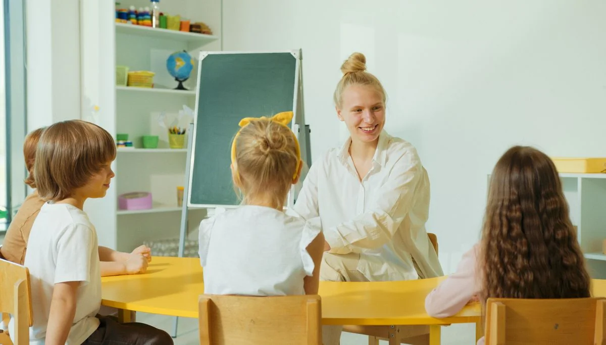 Uma roda de conversa em uma sala de educação infantil